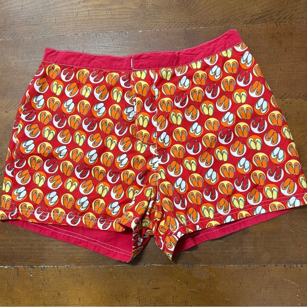 BNCI Colorful Patterned reversible shorts, size women’s 28, Hook and Loop